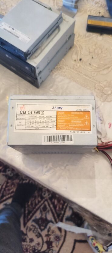 Digər kompüter aksesuarları: Kompyuter və elektronika aksesuarları paketi - HDMI kabelləri: 2 ədəd — 5