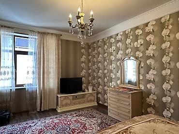 Долгосрочная аренда домов: 280 м², 6 комнат — 18