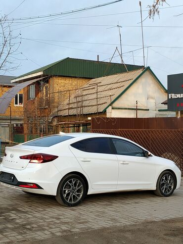Hyundai: Hyundai Avante: 2019 г., 1.6 л, Вариатор, Бензин, Седан — 4