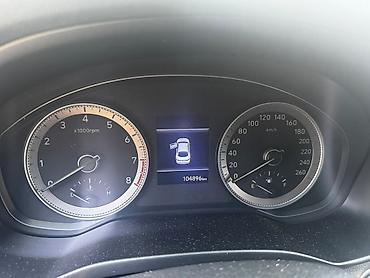 gra: Hyundai Grandeur: 2017 г., 2.4 л, Автомат, Бензин, Седан — 9