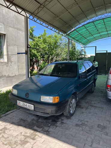 паса б3: Volkswagen Passat: 1993 г., 2 л, Механика, Бензин, Универсал