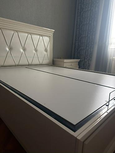mdf panel: Ağ rəngli klassik üslubda iki nəfərlik çarpayı karkası - Material — 2