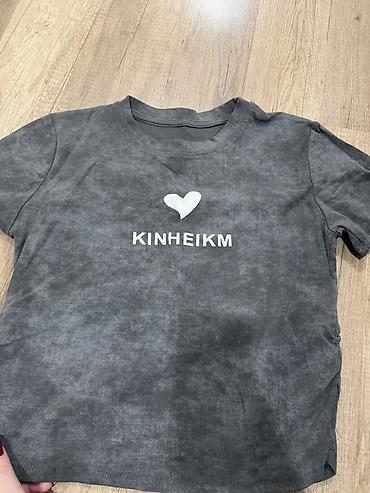 t 800: Qısaqol T‑Şört – “KINHEIKM” loqolu - Rəng: kömür boz (yüngül yuma — 2