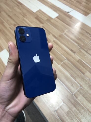 Apple iPhone: IPhone 12 mini, Б/у, 128 ГБ, Blue Titanium, Кабель, Защитное стекло, Чехол, 82 %