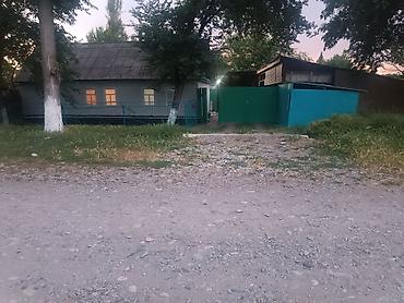 гараж металический: Дом с придомовой территорией и хозяйственными постройками - — 1