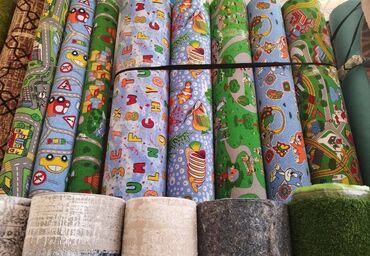 Döşəmə: Uşaq otaqları üçün rəngarəng tematik xalça örtükləri – rulon şəklində