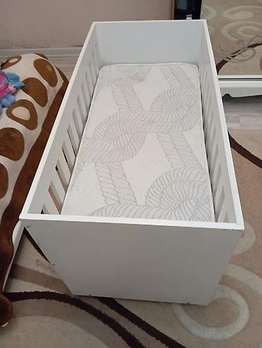 qiz sekilleri: Uşaq beşiyi və döşək - Material: ağ rəngli, möhkəm taxta/MDFlam — 4