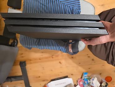plesteyşın 5 2 el: PS4 Pro (CUH-7100B, 860GB) — Koreyadan Gətirilib + 2 Orijinal Pult + — 6