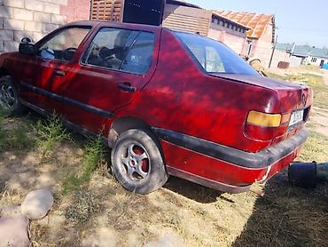 kiya bongo: Volkswagen Vento: 1993 г., 1.8 л, Механика, Седан — 6