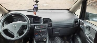 Opel: Opel Zafira: 2002 г., 1.8 л, Механика — 9