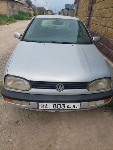 Volkswagen: Volkswagen Golf: 1996 г., 1.8 л, Механика, Бензин, Хэтчбэк