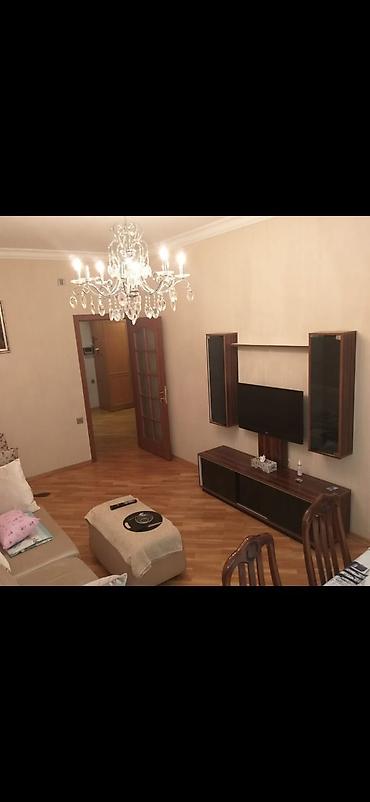 ev giriş qapıları: Xetai metro yeni bina kiraye 2 otaq 800 — 5