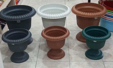 Bitkilər üçün dibçəklər: Dibceklər gulqabilar duzbucaqli yumru asilqan kvadrat — 2