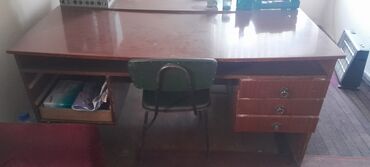 кресло для компьютера б у: Продаю стол б.у