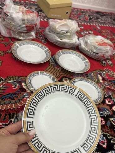 Digər qab-qacaq və mətbəx ləvazimatları: Versace Yemək desti 50 azn Son qiymət Baha alınıb Yenidir 12Aş 12Souz lalafo.az -da Digər qab-qacaq və mətbəx ləvazimatları: Versace Yemək desti 50 azn Son qiymət Baha alınıb Yenidir 12Aş 12Souz