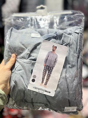 Домашние костюмы: Мужская пижама Во всех размерах Турция Стоимость:0-2000 сом Адрес — 18