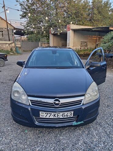 UAZ: Opel Astra: 1.3 l | 2008 il 32000 km Hetçbek