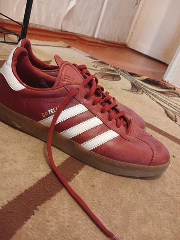 спортивные обуви: Мужские кроссовки, 43, Adidas, Б/у, цвет - Красный