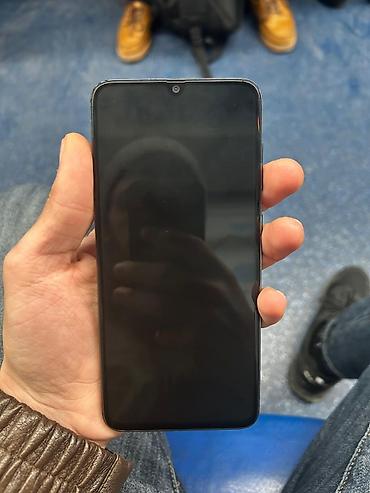 galaxy a50: Samsung Galaxy A70, Barmaq izi — 3