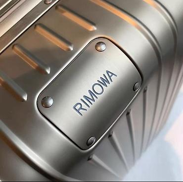 очки айс берлин мужские: RIMOWA — алюминиевый чемодан на 4 колёсах - Корпус: анодированный — 1