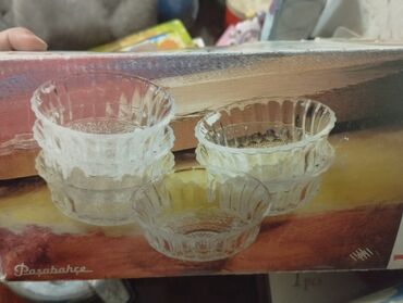 чашка карс: Новая посуда, наборы. 1фото. 6 креманок 300сом 4 фото. 100 сом 6 чашки