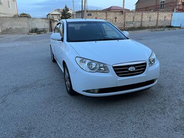 Hyundai: Hyundai Elantra: 2 l | 2008 il Sedan — 3