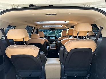 Kia: Kia Carnival: 2020 г., Минивэн — 29