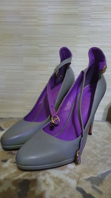 nermin ayaqqabi instagram: Tuflilər, Ölçü: 39, rəng - Boz, İşlənmiş