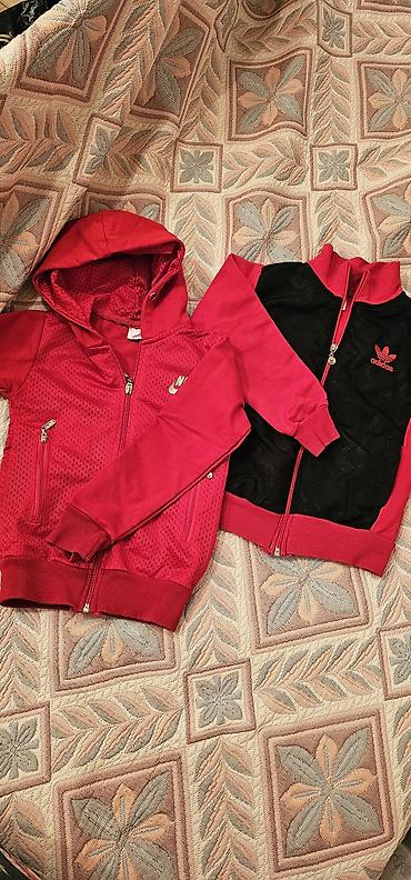 qirmizi paltar: Uşaq üçün 2 ədəd idman üstü (fermuarlı sviter/jaket) dəsti 1) Qırmızı — 1