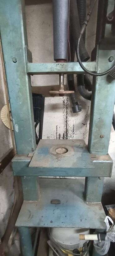 Ostali alati i mašine: Električni mlin sa dve funkcije. Polusuvo mlevenje gline i priprema na lalafo.rs — 7 Ostali alati i mašine: Električni mlin sa dve funkcije. Polusuvo mlevenje gline i priprema — 7