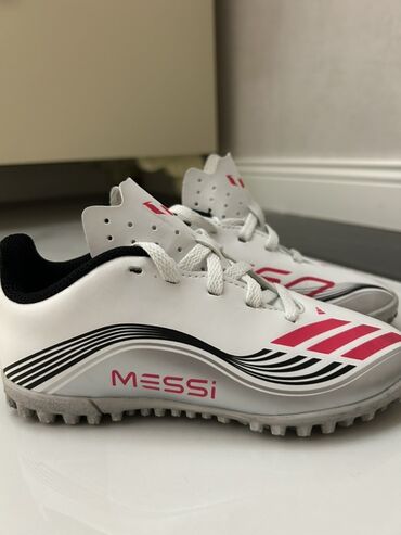 adidas predator: Butslar Adidas, Ölçü: 30, Yeni