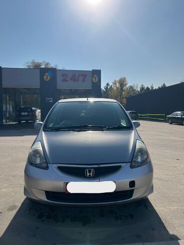 Honda: Honda Fit: 2004 г., 1.3 л, Вариатор, Бензин, Седан