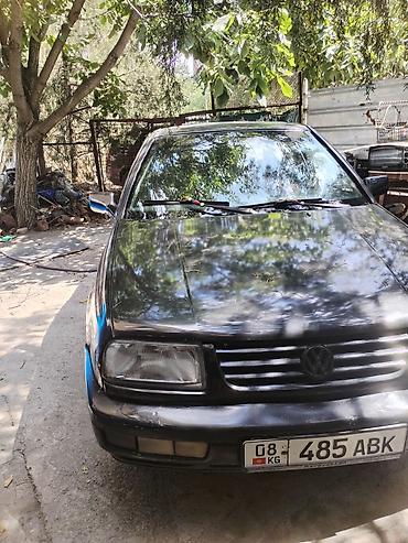 крафтер фольксваген купить: Volkswagen Vento: 1993 г., 1.8 л, Газ, Седан — 2
