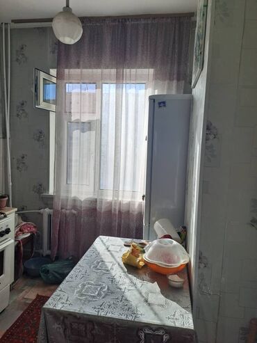 квартира нижняя аларча: 3 комнаты, 60 м², 105 серия, 4 этаж, Косметический ремонт