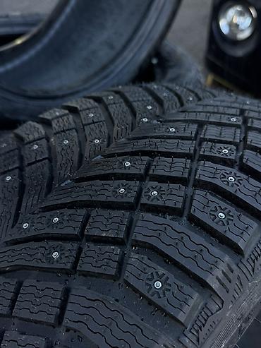 g90: Шины 295 / 35 / R 21, Зимняя шипованная, Новый, Комплект, Легковые, Франция, Michelin — 4