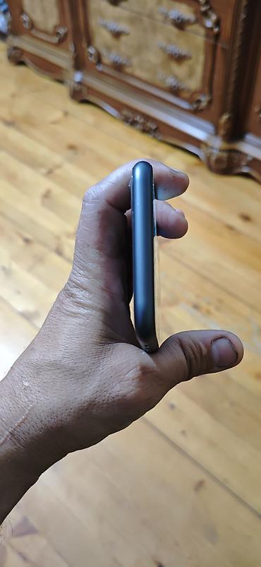 iphone 11 kac manat: IPhone 11, 128 GB, Black Titanium, Simsiz şarj, Face ID — 7