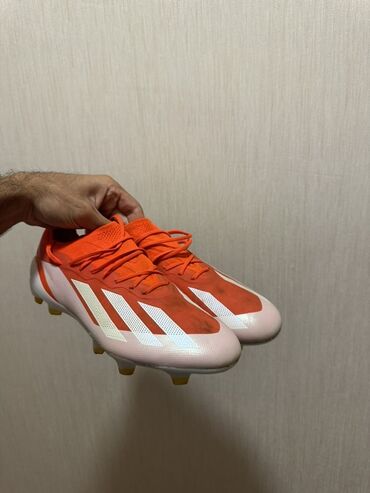 ZX: Məhsul: Adidas futbol butsası – X/Crazyfast seriyası (şəkillərdə