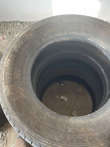 Təkərlər: Yeni Şin Lassa 265 / 70 / R 18 — 9