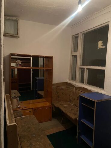 срочно продается дом киркомстром: 20 кв. м, 1 бөлмө, Жылуу пол, Брондолгон эшиктер, Забор, тосулган
