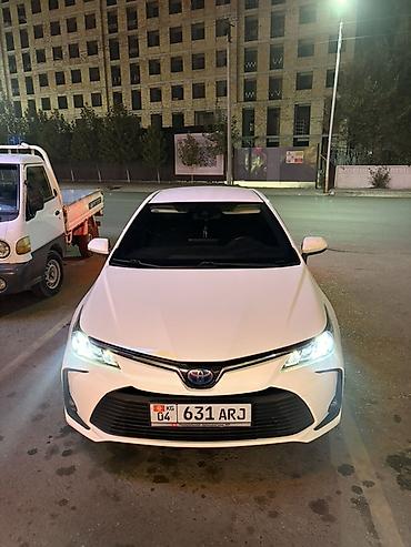 camri 40: Toyota Corolla: 2022 г., 1.8 л, Автомат, Бензин, Седан — 1
