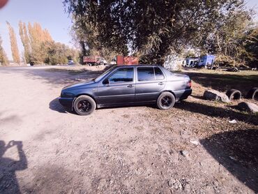 зафира ош: Volkswagen Vento: 1997 г., Бензин, Седан