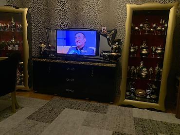 qonaq desdi: Qonaq otağı üçün mebel dəsti Tərkib: - TV altlığı/komod: 3 çekmece və — 2
