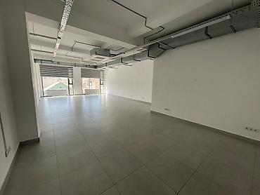 бета 1: Аренда офисов, 72 м², В бизнес центре, 1 линия, С видом на горы, С системой безопасности — 5