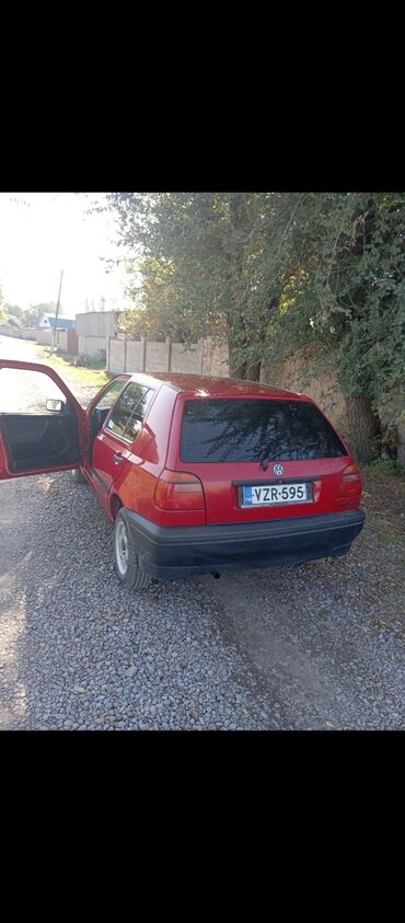 гольф 4 2002: Volkswagen Golf: 1993 г., 1.6 л, Механика, Бензин, Хэтчбэк