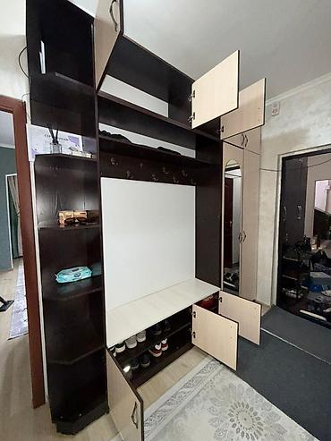 Гарнитуры для прихожей: Прихожая-гарнитур с зеркалом и множеством систем хранения. Состав и — 6