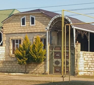 həzi aslanov metrosu kirayə evlər: 4 otaqlı, 150 kv. m, Orta təmir