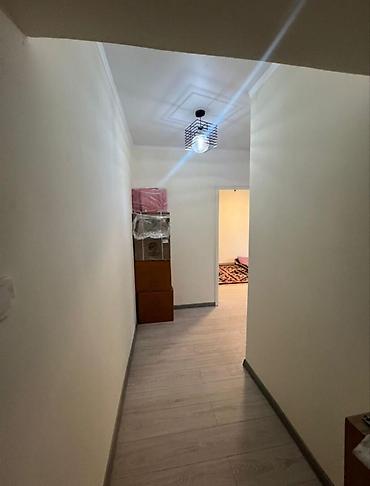 боталиева: 1 комната, 30 м², Старый толчок рынок / базар Индивидуалка, 2 этаж, Косметический ремонт — 3