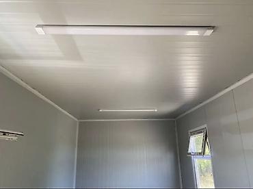 Продажа торговых контейнеров: Модульный контейнерный дом/офис из сэндвич‑панелей. Размеры от : 6/3 — 13