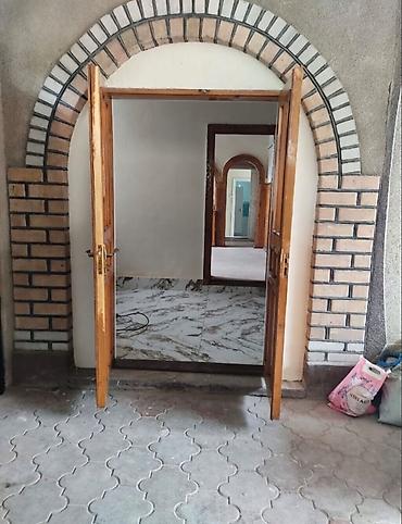 Үйлөрдү ижарага берүү: Сдаётся дом, 5 комнат. Возможна аренда под офис. - Район: Юнусалиева — 1