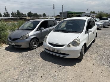 кара в аренду: Сдаю в аренду: Легковое авто, Под такси